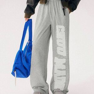 CHUU 2025 Summer New Collection – Women's Letter Patch Embroidered Casual Pants,